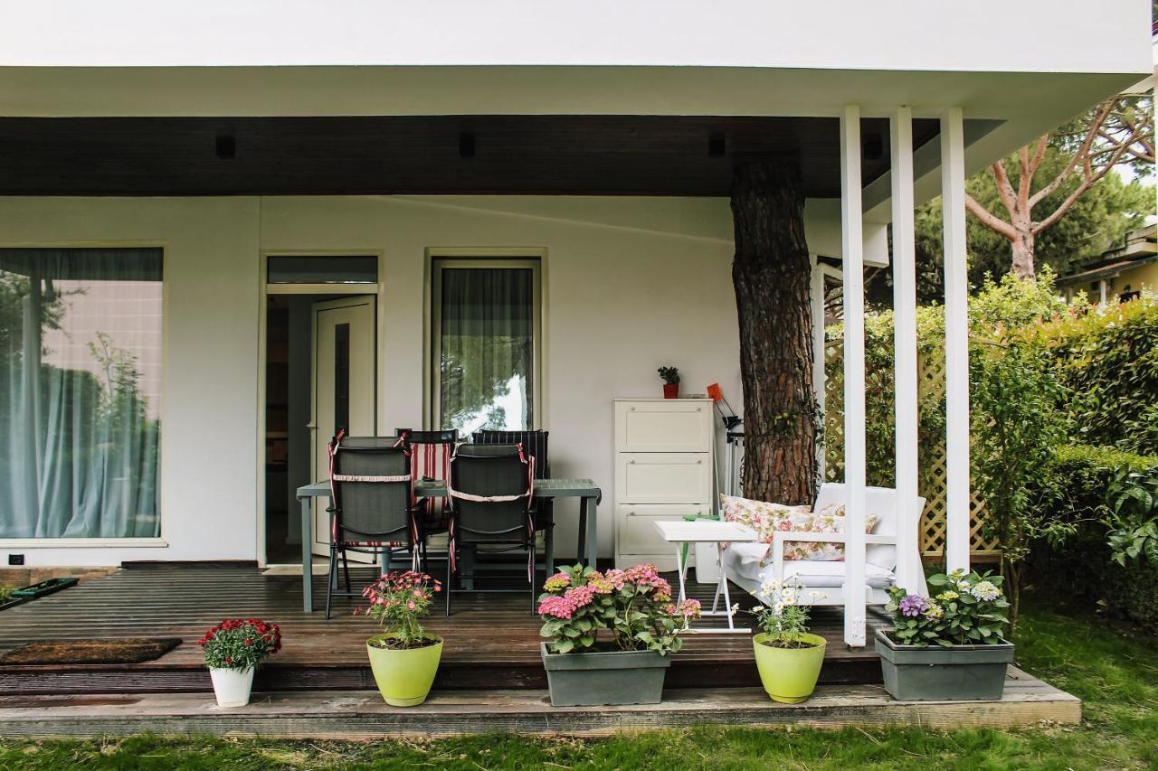 Ivy Lalzi Bay Beach House Драч Екстериор снимка