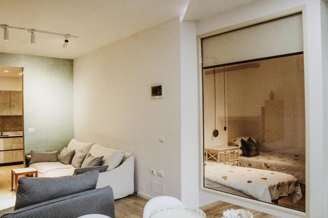 Ivy Lalzi Bay Beach House Драч Екстериор снимка